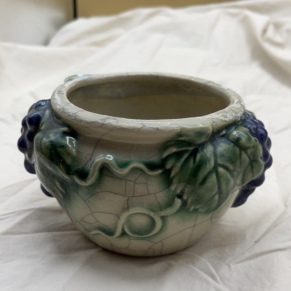 FF Fisherman’sFortune Grape Crackle Ceramic Bowl - Picture 2 of 12